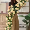 Decoração de Arco de Flores de Rosa Simuladas com Folhas Verdes e Cipós, Suporte de Flores Estilo Romântico, Decoração de Parede de Fundo para Fotos ao Ar Livre, Cipó de Flores Artificiais