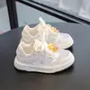 Nuevos Zapatos de Lona para Niños 2024 Zapatos Blancos de Malla Simple Zapatos de Malla con Fugas Zapatos para Niños Zapatos para Niños Pequeños y Medianos Zapatos de Correr para Niñas Zapatos de Caña Baja