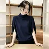 Coleção Outono 2026: Blusa de Tricô Feminina Soltinha, Emagrecedora, Elegante, Cor Roxa, Manga Média, Gola Meia-Alta e Mangas Morcego