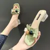 Pantuflas para Mujer 2026 Verano Nuevo Estilo Sandalias Elegantes con Tacón Medio Pantuflas de Deslizamiento para Mujer con Perlas y Tacones de Cristal para Uso en Exteriores