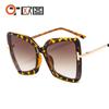 Gafas de Sol Decorativas en Forma de T de Montura Grande Europeas y Americanas para Hombres y Mujeres, Gafas de Sol de Moda Versátiles Personalizadas Coloridas Venta al por Mayor de Gafas Transfronterizas