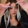 Exquisitos Aretes Largos Florales Estilo Francés para Mujer, Verano Lujo Ligero Estilo Resort de Alta Gama Pinzas para Orejas y Accesorios para Orejas Únicos y Hermosos