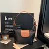 Bolso Tote de Hombro Personalizado Moda Color Sólido Chic Diseño de Nicho 2026 Casual Nuevo Estilo Bolsa para Axila para el Trabajo y el Viaje