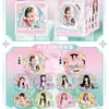 Nuevas Insignias de Anime Ar de Celebridades en Caja Sorpresa con 75 Insignias Doble Brillo Holográficas Iridescentes de Perla en Relieve, Venta al por Mayor por Sorteo