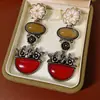 Brincos Longos Floridos Agulha de Prata Estilo Vintage Retro Brincos de Luxo Leve High-End para Mulheres Atacado