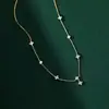 Collar Minimalista de Trébol de Cuatro Hojas de la Suerte Estilo Coreano para Mujer, Lujo Ligero, Estilo Fresco, Colgante de Diseño Nicho, Cadena Versátil para Clavícula