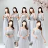 Vestidos de dama de honor con un encanto etéreo para un grupo de hermanas, ajustados, sencillos y elegantes, adecuados para actuaciones de coro y graduación, directo de fábrica