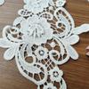 Adhesivo de Tela Bordado Blanco Hueco de Dos Piezas Flor para Ropa Flor de Hombro Accesorios DIY Hecho a Mano Encaje para Puño Accesorios
