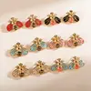 Pendientes de Abeja Europeos y Americanos de Acero Inoxidable Transfronterizos para Mujer, Color Dorado, Pendientes de Goteo de Aceite Creativos de Moda de Alta Gama, Venta al por Mayor de Joyería