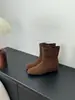 [] Botas de Tornozelo Femininas Retro Francesas Foscas com Elevação Interna Novidade Outono/Inverno 2026