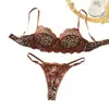 Conjunto de lingerie sexy feminino transfronteiriço, lingerie de renda com estampa de leopardo retrô europeia e americana, conjunto de duas peças com fio dental feminino