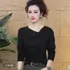 Bestseller de transmisión en vivo: Top de color liso para otoño para mujeres de mediana edad, camisa base elegante con cuello, camiseta para señoras para madres