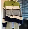 Cardigã de tricô listrado color-block estilo coreano para mulheres, jaqueta suéter de outono curta solta de manga longa, top de camada afunilador