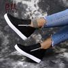 2020 Outono e Inverno novos sapatos gigantes TWIPS spot desejo Amazon estação independente Europeu e Americano zíper duplo sapatos casuais femininos