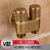 Torneira de Parede de Cobre Estilo Antigo Transfronteiriça, Abertura Rápida de 1/2 Polegada, Água Fria Única, Dobrável, para Uso na Cozinha e ao Ar Livre
