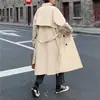 Gabardina de Doble Botón de Longitud Media Estilo Hong Kong Ins para Hombre, Elegante Capa por Encima de la Rodilla, Abrigo Holgado Bf, Primavera y Otoño 2026