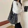 Bolso de Hombro Cruzado de Felpa Estilo INS Coreano Oveja Pelo Rizado 2026 Nuevo Invierno Gran Capacidad Bolso Tote Estampado Leopardo