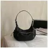 2026 Nova Bolsa de Motocicleta Americana Retro de Nicho Bolsa de Ombro de Grande Capacidade Bolsa de Axila com Múltiplos Bolsos Bolsa de Mão Feminina