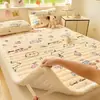 Juego de Tres Piezas de Colchón de Terciopelo de Leche para Uso Doméstico, Sábana de Cama Gruesa Caliente de Invierno, Protector de Colchón de Cama Individual para Dormitorio de Estudiantes Colchón