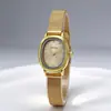 Relógio Feminino de Malha Explosiva Transfronteiriço Feminino Oval Nicho Festa de Estudantes Sensação de Alto Nível Valor de Cor Elegante Relógio de Quartzo