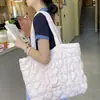 2025 Nuevo Bolso de Mano Casual Versátil para Mujer de Algodón Acolchado con Diseño de Corazones, Superficie Suave, Color Sólido, Gran Capacidad, Bolso de Hombro