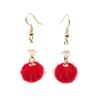 Brincos de inverno fofos para meninas coreanas com pompom de pelúcia, gancho de orelha de temperamento, brincos longos de rede vermelha, atacado