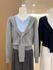 Chal de Punto de Color Contrastante Estilo Delgado Atractivo para Mujer Otoño 2025 Falso Dos Piezas Camisa Base Ajustada Top