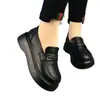 Mocasines de mujer de suela blanda, versátiles zapatos de cuero slip-on estilo británico nuevos 2026, zapatos de vestir individuales de plataforma antideslizante de suela gruesa para mujer