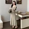 Nuevo conjunto de maternidad otoño/invierno: Vestido tipo camisola de cuello en V estilo coreano combinado con un cárdigan de punto - un conjunto de dos piezas con textura acanalada que disimula el abdomen y crea un efecto adelgazante