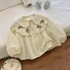Coleção de Ano Novo de 2026: Camisa Infantil com Laço e Renda, Jaqueta Versátil Moderna e Estilosa para Bebês