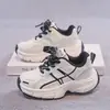 Tênis Feminino 2026 Primavera e Outono Novo Estilo Sapatos Pai para Crianças Sola Macia Antiderrapante Tênis Casuais para Corrida para Crianças Maiores Versátil
