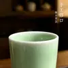 Xícara de chá celadon de Dehua, design simples de lados retos, adequada para uso individual em cerimônias de chá Gongfu, xícara única de cerâmica para uso doméstico e para receber convidados, com opção de logotipo