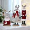 Adornos de Ciervo de Madera Roja de Fieltro para Navidad Accesorios de Decoración para Ventanas de Hotel Decoraciones Navideñas al por Mayor