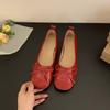 Sapatos Femininos de Bico Redondo e Boca Rasa, Novo Estilo Primavera e Verão, Sapatos Slip-On com Laço, Sapatos Femininos Macios de Couro Estilo Vovó