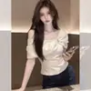 Camiseta estilosa e única de manga curta para mulheres, nova coleção de verão 2026, super moderna, rejuvenescedora, chic francês e top modelador