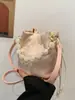 Nuevo bolso de estilo chino, nuevo bolso de cubo bordado de estilo nacional de alta gama, bolso de mano con cuentas, bolso cruzado de hombro para mujer