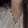 Collar de mariposa con diamantes huecos, ligero, lujoso, de nicho, cadena de clavícula de alta calidad, novedad de 2021, estilo frío y sencillo.