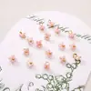 Paquete de 5 Colgantes de Flor de Muguete Mini de Imitación Perla de Resina Hechos a Mano para Pulseras DIY Charms Cuentas de Joyería Accesorios