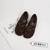 Sapatos Mary Jane de sola grossa femininos, nova coleção outono 2026, design de tira única, bico redondo, versáteis para o dia a dia