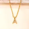 Pingente Único Cruzamento de Fronteiras Novo Joia de Aço Inoxidável Cravejada de Diamantes Colar com 26 Letras Fashionable High-End Acessórios de Joias DIY