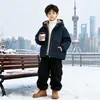 Chaqueta de Otoño e Invierno para Niños con Forro Polar y Engrosamiento Nuevo Estilo 2026 Ropa de Invierno para Niños Grandes Parka Roja Cálida de Doble Capa