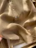 Camisa Casual Khaki Feminina Estilo Old Money, Tamanho Grande, Versátil, Top com Proteção Solar para o Início do Outono
