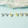 Mini pendiente triangular geométrico con forma de oreja para mujer, diseño moderno y elegante, 2021