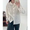Camisa longa branca estilo Mori girl japonesa com bordado pesado floral para mulheres, corte solto, top que rejuvenesce, blusa jacquard fresca e delicada