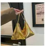 Bolsa de Ombro Casual Estilo Coreano com Lantejoulas e Corrente, Novo Modelo Primavera 2026, Alto Valor Estético, Linda Bolsa de Ombro para o Dia a Dia para Mulheres