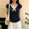Atacado 210g 40 Contagens Algodão Verão Laço Bolinhas Gola V Manga Curta Camiseta para Mulheres, Top da Moda e Estiloso Slim Fit