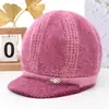 Gorro de tricô de inverno para mulheres de meia-idade e idosas, chapéu de lã quente com forro de fleece, chapéu de algodão espesso para vovó, protege as orelhas e resistente ao frio