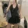 Estilo de Moda Verano 2026 Blogger Coreana Recomendada Diseño Chica Picante Top sin Mangas con Cuello Halter y Amarre
