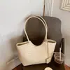 Bolsa Tote Grande Capacidade Coreana para Mulheres, Bolsa de Ombro Elegante e Versátil, Tecida em Relevo Estilo Verão Novo Bolsa de Ombro Grande