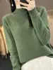 Suéter feminino de outono e inverno com gola alta discreta, mangas compridas, caimento solto, modelador, pulôver versátil, camisa base de fleece, top de tricô